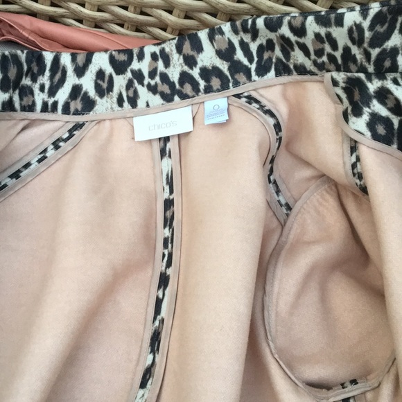 Chico’s animal print lightweight jacket - Picture 6 of 7